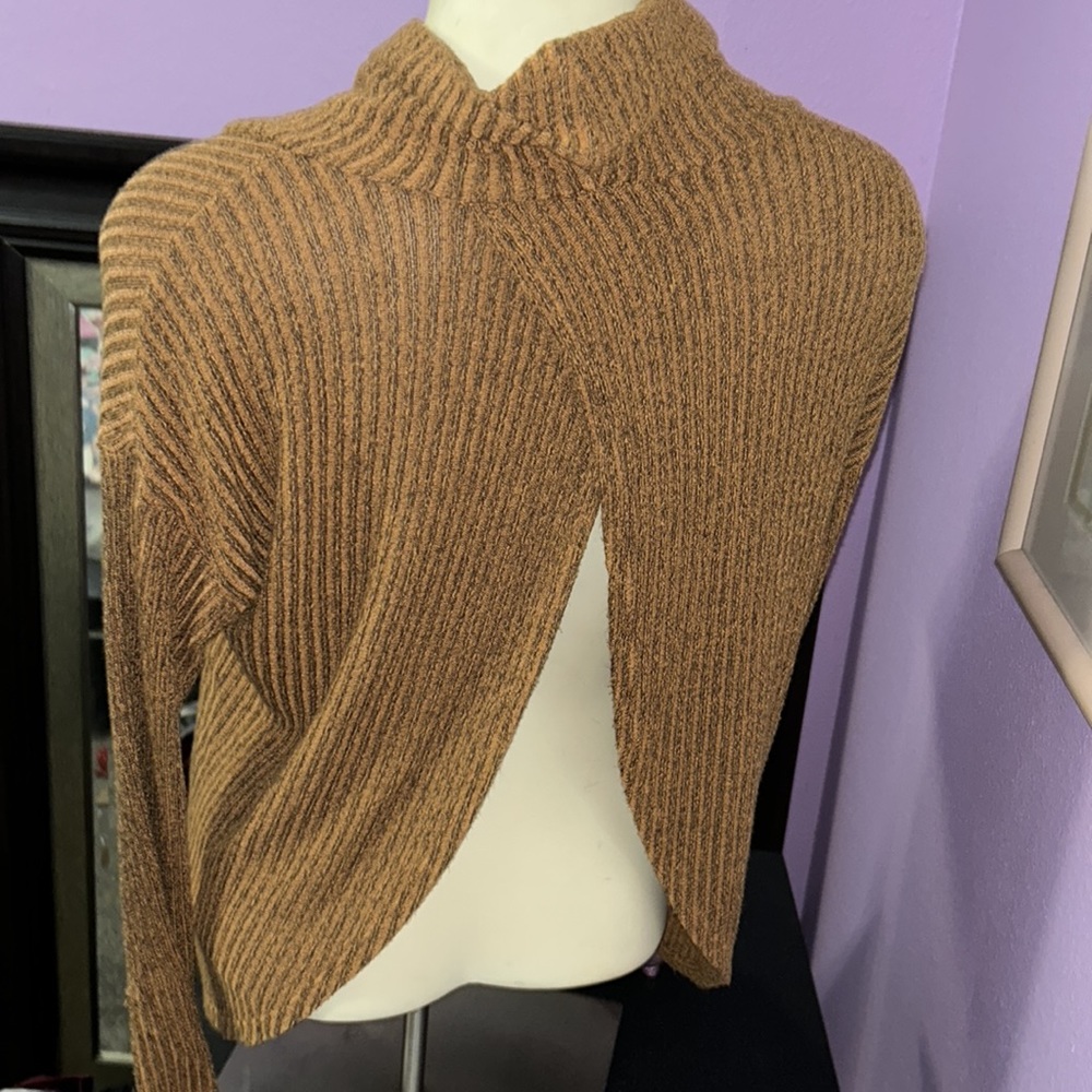 Turtleneck Sweater With Open Back - Medium Size - image 3